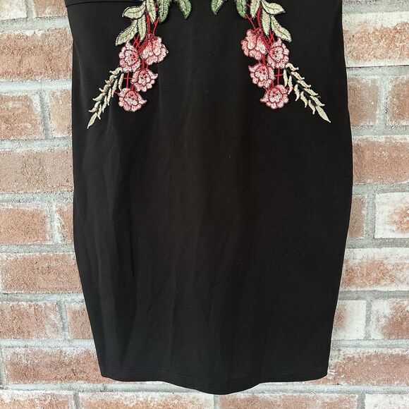 Fashion Nova Deep Plunge V Neck Embroidered Mini Dress Small Black - Picture 3 of 9